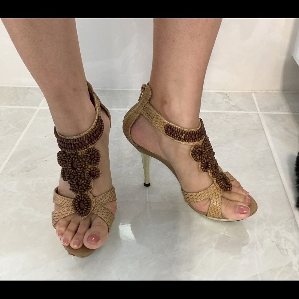 Bolaro Heels/Platform - Picture 6 of 7